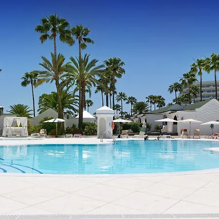 Parque Del Paraiso Ii 호텔 3*