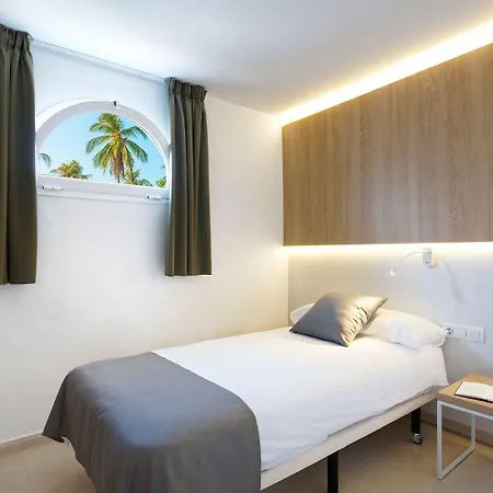 Parque Del Paraiso Ii 3* 플라야 델 잉글스
